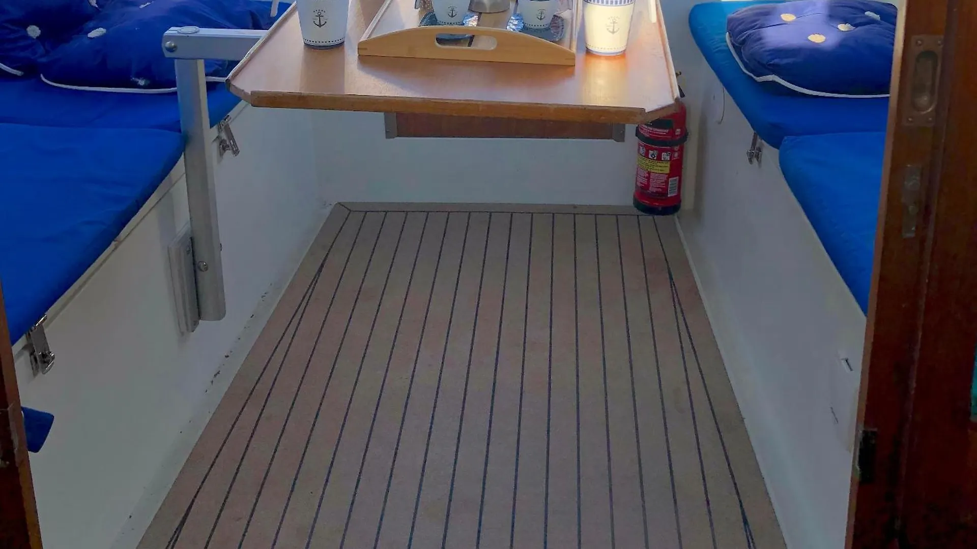 Botel Sailing&Stay - A Night Onboard With Your Sailing Experience Barcelona Spain